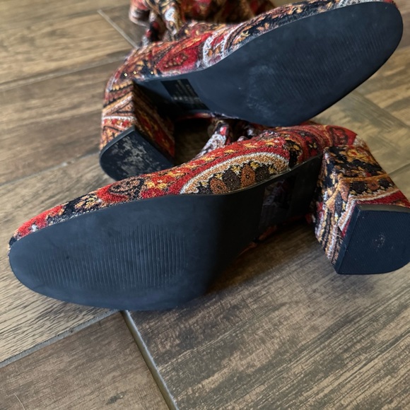 Diba 8M Red Metallic Paisley Fabric Velvet Knee High Designer Boots Y2K - Picture 15 of 15